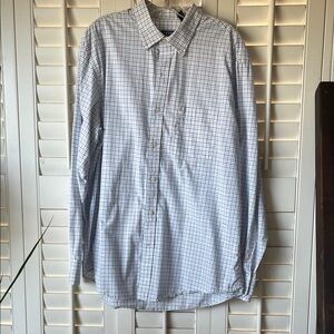 Izod Men's Light Blue Plaid Button Down Shirt